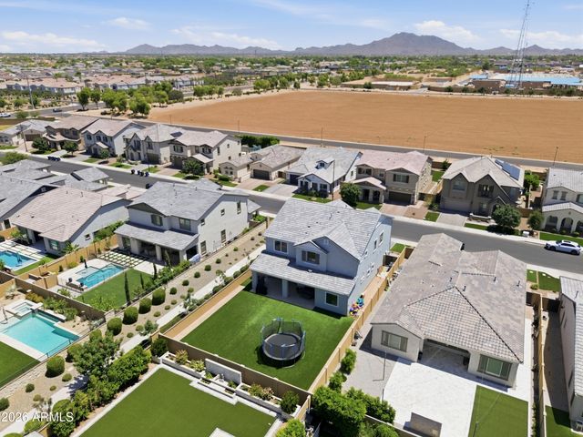 2296 E CANARY Drive, Gilbert, AZ 85297