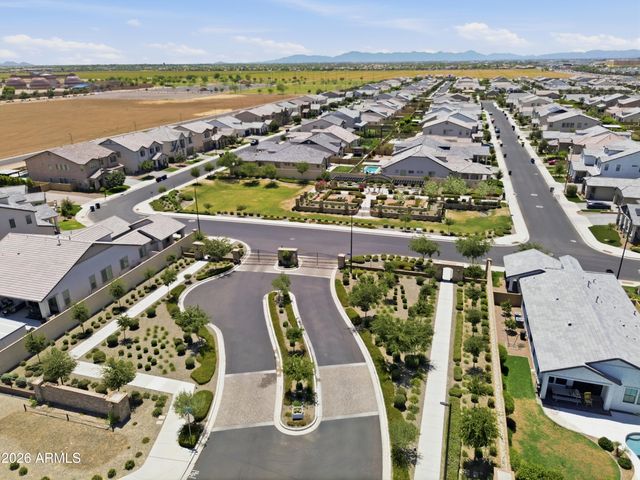 2296 E CANARY Drive, Gilbert, AZ 85297