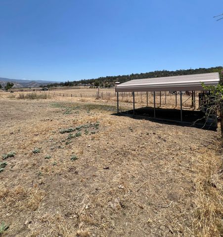 32644 Quail Lane, Yokuts Valley, CA 93675