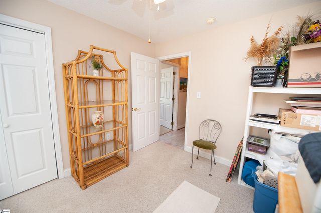 815 White Magnolia Drive, Inman, SC 29349