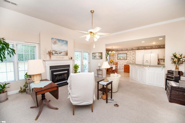 815 White Magnolia Drive, Inman, SC 29349