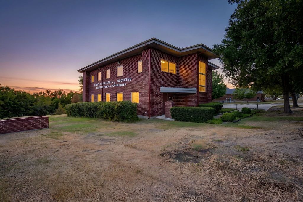 1415 E Belt Line Road, Carrollton, TX 75006 — photo 2