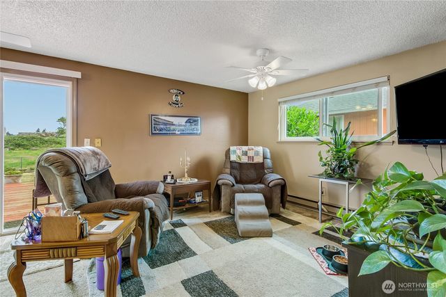 6953 S Madison Street, Tacoma, WA 98409