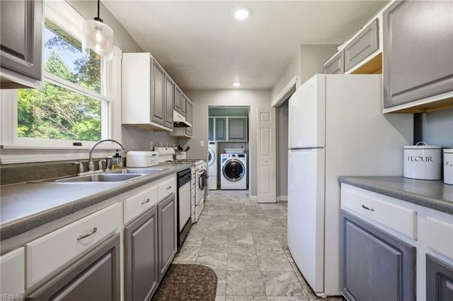 861 Tulls Creek RD, Moyock, NC 27958
