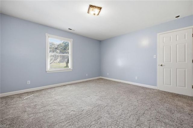 861 Tulls Creek RD, Moyock, NC 27958