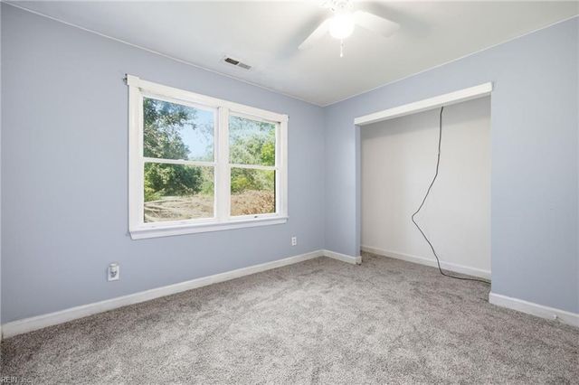 861 Tulls Creek RD, Moyock, NC 27958
