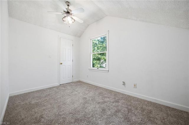 861 Tulls Creek RD, Moyock, NC 27958
