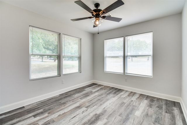 1201 Ridgewood Road, Denison, TX 75020