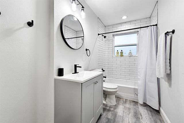 1201 Ridgewood Road, Denison, TX 75020