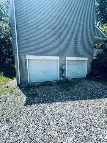 633 Winterton Road, Bloomingburg, NY 12721