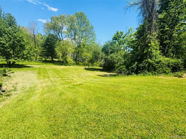 633 Winterton Road, Bloomingburg, NY 12721