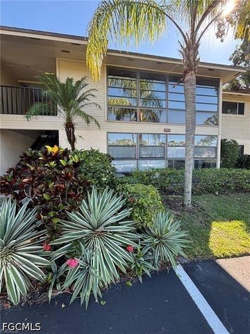 5713 Foxlake DR 4, North Fort Myers, FL 33917