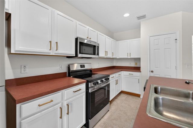 30132 MOSSBANK DRIVE, Wesley Chapel, FL 33543