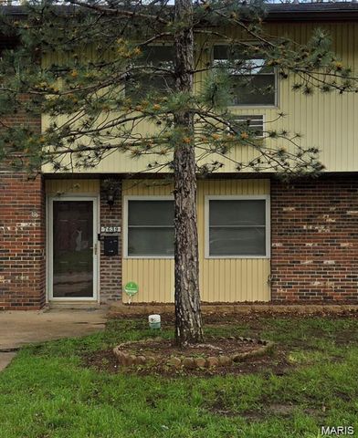 7639 Hazelcrest Drive 48, Hazelwood, MO 63042