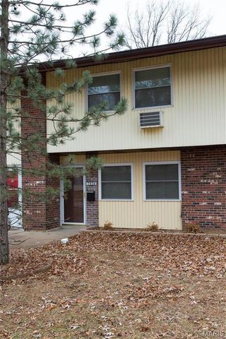 7639 Hazelcrest Drive 48, Hazelwood, MO 63042