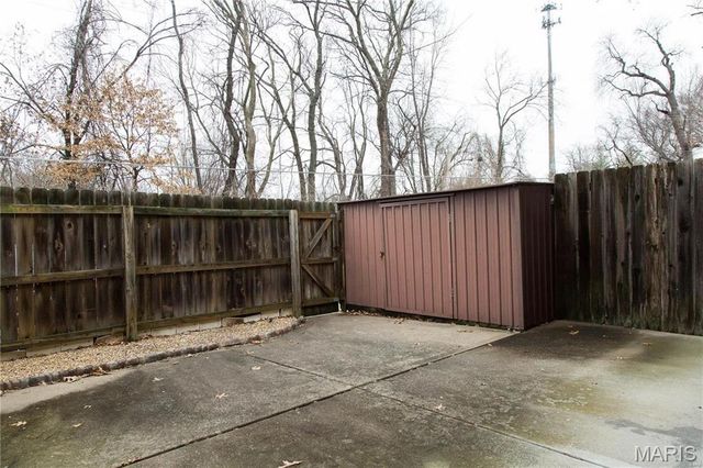 7639 Hazelcrest Drive 48, Hazelwood, MO 63042