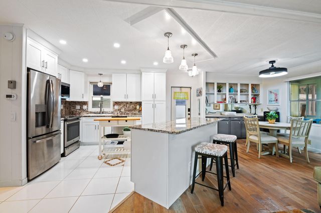 33002 Azua Bay, Boynton Beach, FL 33436