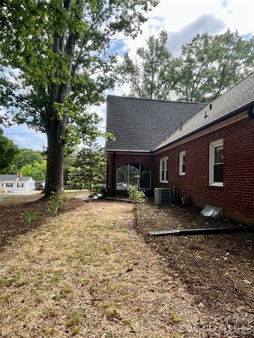 1050 Old Charlotte Road, Concord, NC 28027