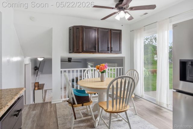 30232 Torry Avenue, Flat Rock, MI 48134