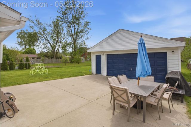 30232 Torry Avenue, Flat Rock, MI 48134