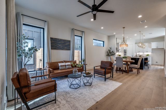 111 Dowdy, San Antonio, TX 78204