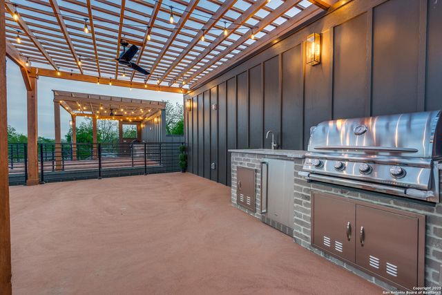 111 Dowdy, San Antonio, TX 78204