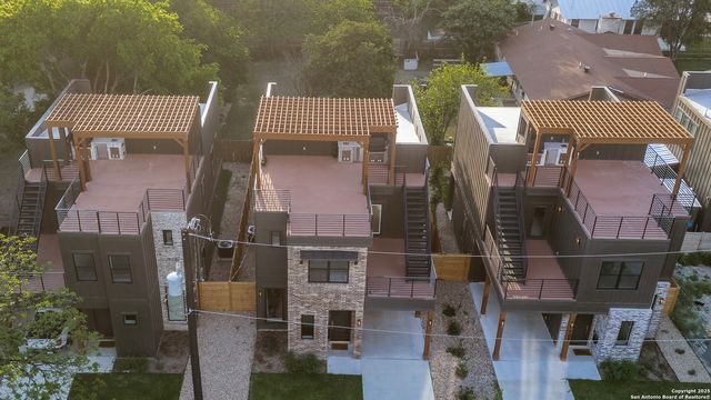 111 Dowdy, San Antonio, TX 78204
