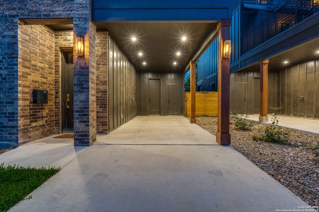 111 Dowdy, San Antonio, TX 78204