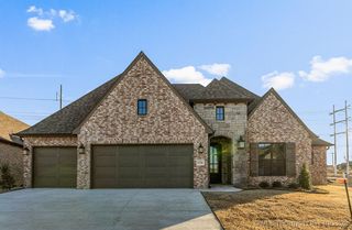 1734 W 115th Place, Jenks, OK 74132