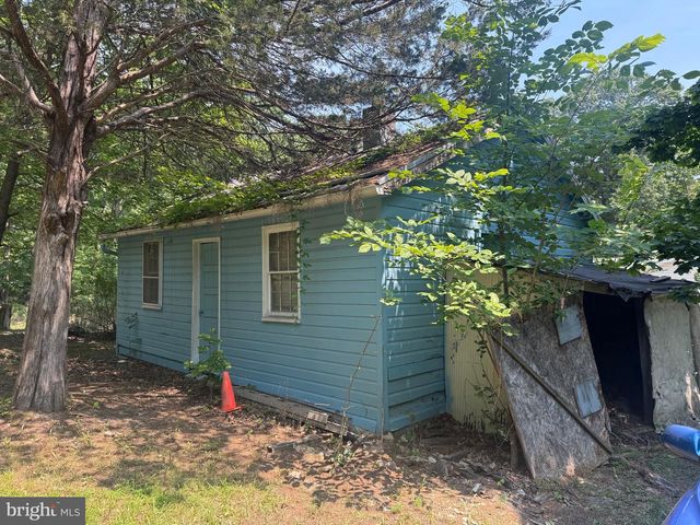 5111 CROOKED RUN RD, Mount Jackson, VA 22842