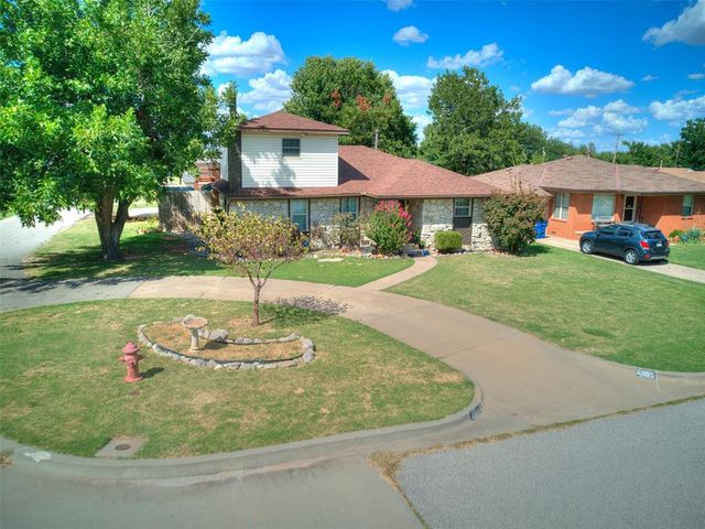 1312 W Shuttee Street, El Reno, OK 73036