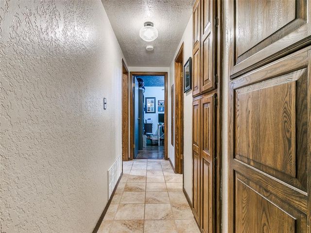 1312 W Shuttee Street, El Reno, OK 73036