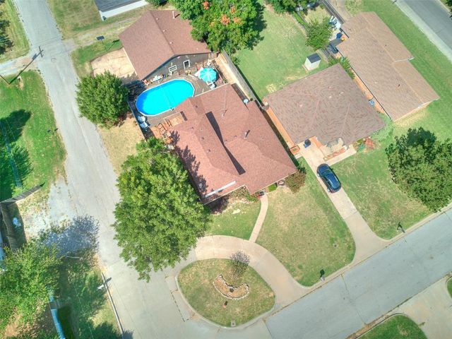 1312 W Shuttee Street, El Reno, OK 73036