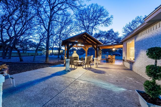 1638 Rolling Creek Rd, Spring Branch, TX 78070