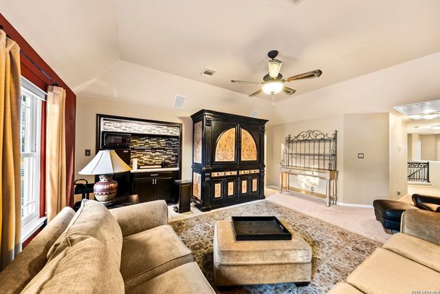 1638 Rolling Creek Rd, Spring Branch, TX 78070