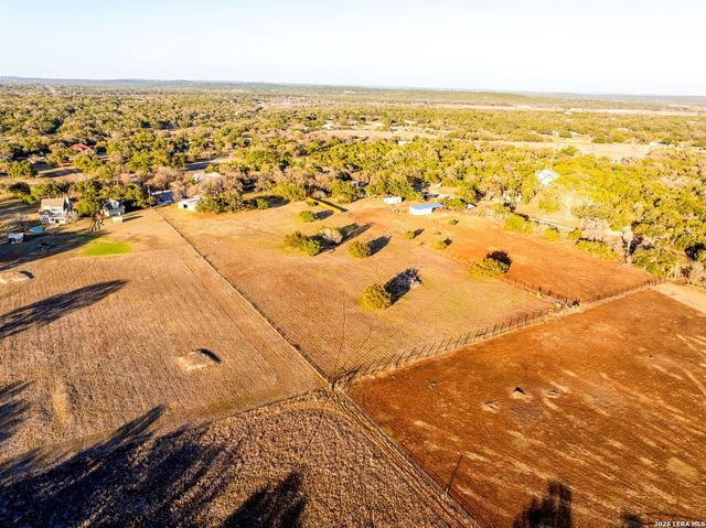 1638 Rolling Creek Rd, Spring Branch, TX 78070