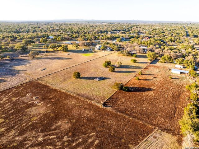 1638 Rolling Creek Rd, Spring Branch, TX 78070