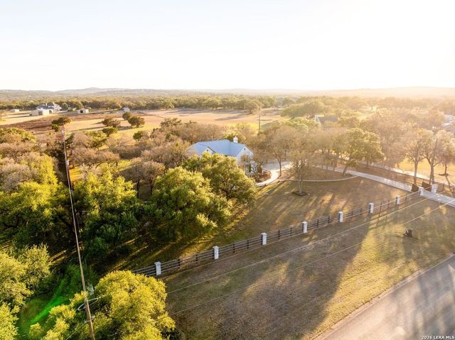 1638 Rolling Creek Rd, Spring Branch, TX 78070