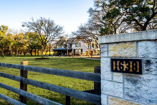 1638 Rolling Creek Rd, Spring Branch, TX 78070