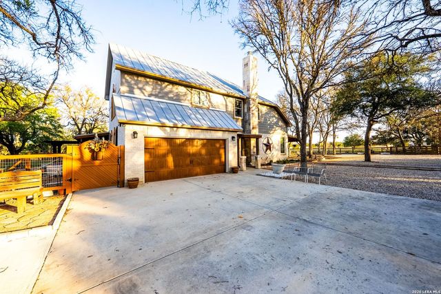 1638 Rolling Creek Rd, Spring Branch, TX 78070