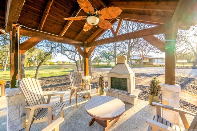 1638 Rolling Creek Rd, Spring Branch, TX 78070