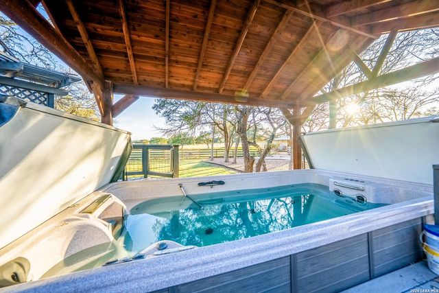 1638 Rolling Creek Rd, Spring Branch, TX 78070