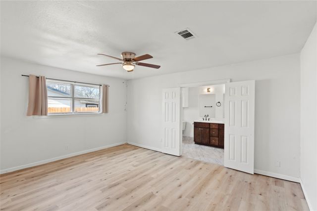 1012 E Dallas Street, Mansfield, TX 76063