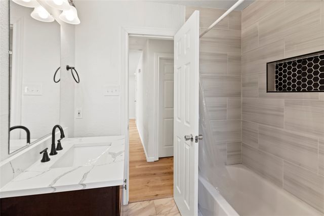 1012 E Dallas Street, Mansfield, TX 76063