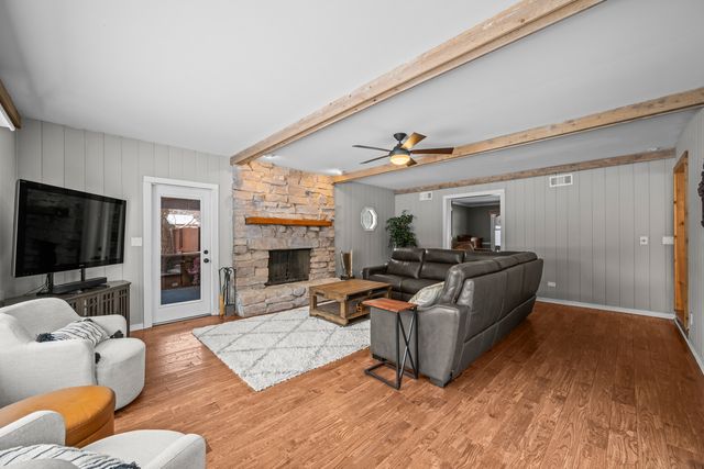 21231 W Brandon Road, Kildeer, IL 60047