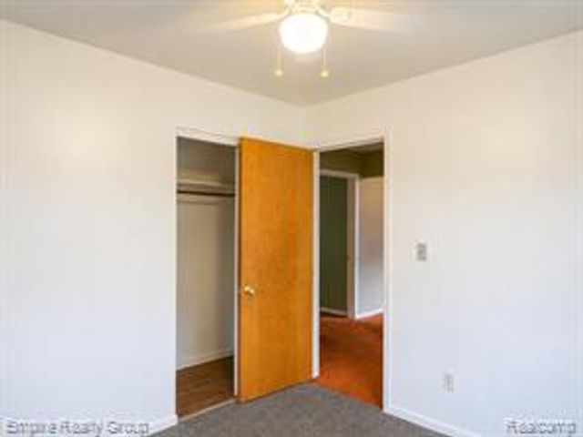 2766 W Huron Street, Waterford, MI 48328