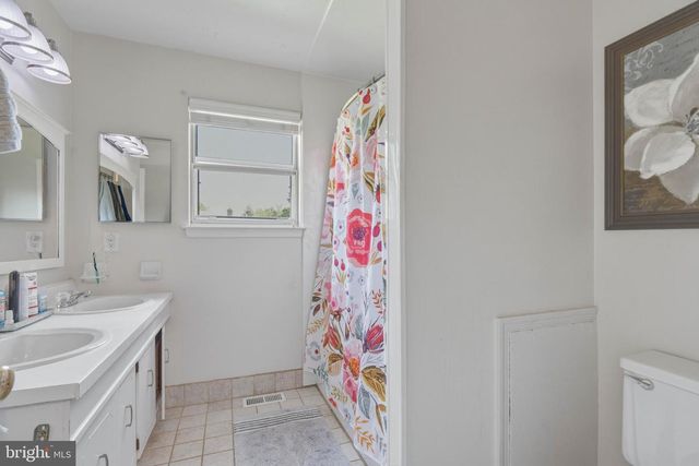 342 ALBERTS WAY, Langhorne, PA 19047