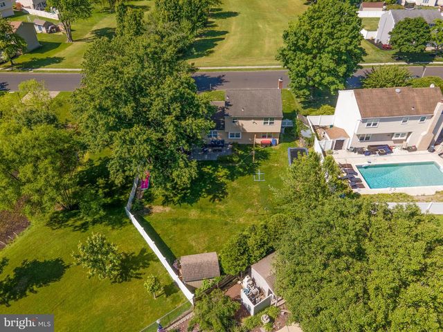 342 ALBERTS WAY, Langhorne, PA 19047