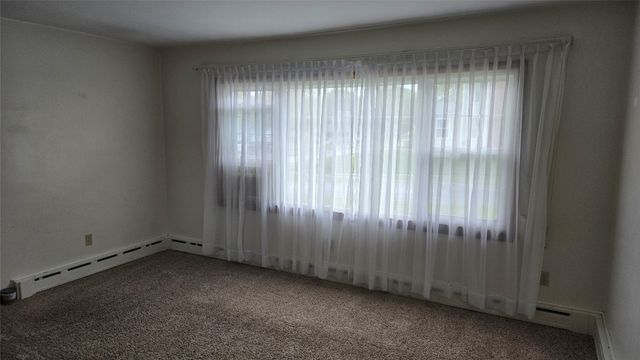 400 THOMAS Street, Cambridge Springs Boro, PA 16403