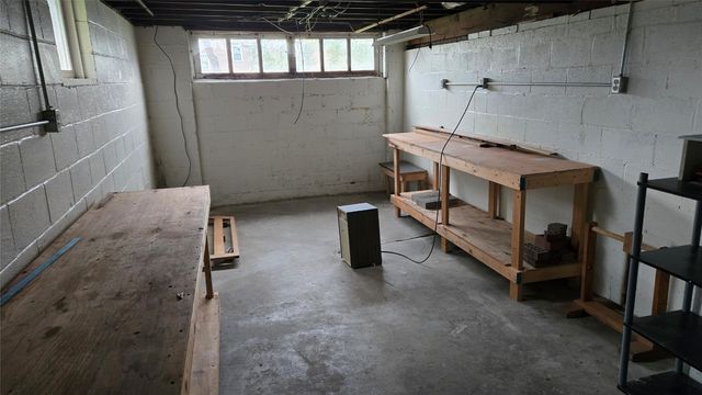 400 THOMAS Street, Cambridge Springs Boro, PA 16403